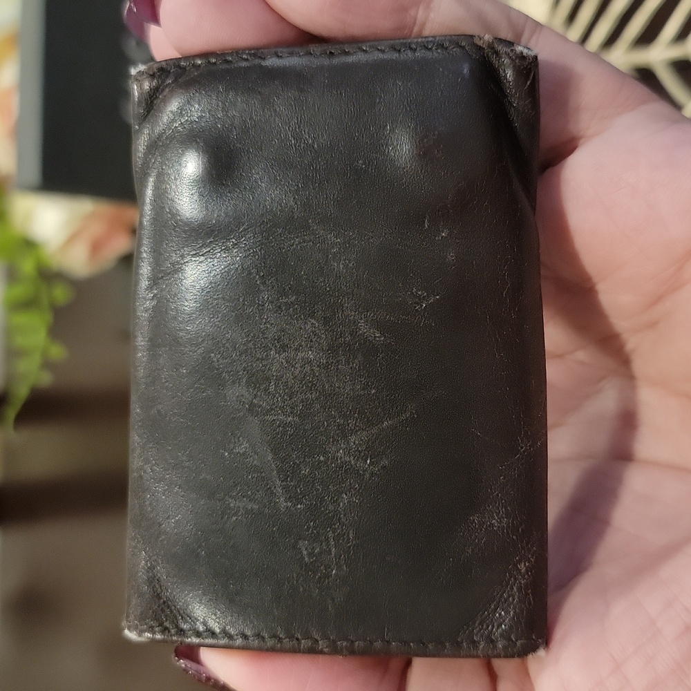 Authentic Gucci Key Case With Box - image 3